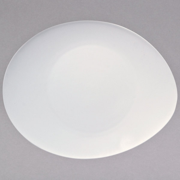 Picture of Oneida L5750000358 11.375 x 9.625 in. Stage Warm White Porcelain Oval Platter