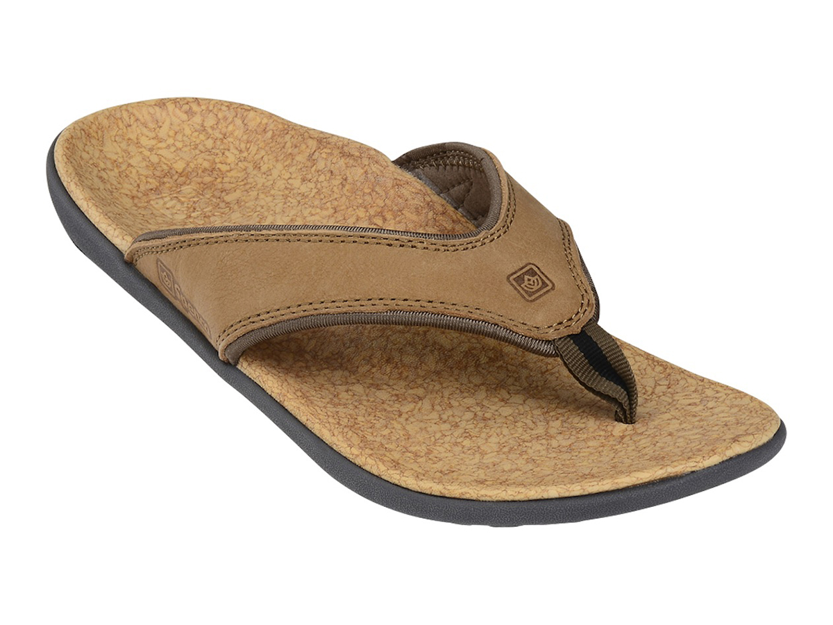 3948208 Mens Yumi Leather Sandal, Medium Brown - Size 8