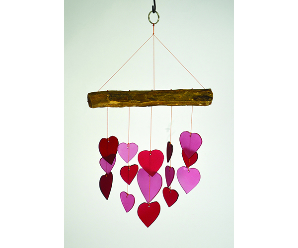 Picture of Gift Essentials GEBLUEG562 Pink &amp; Red Heart Driftwood Chime