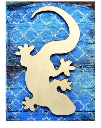 Gecko Art on Board Wall Decor