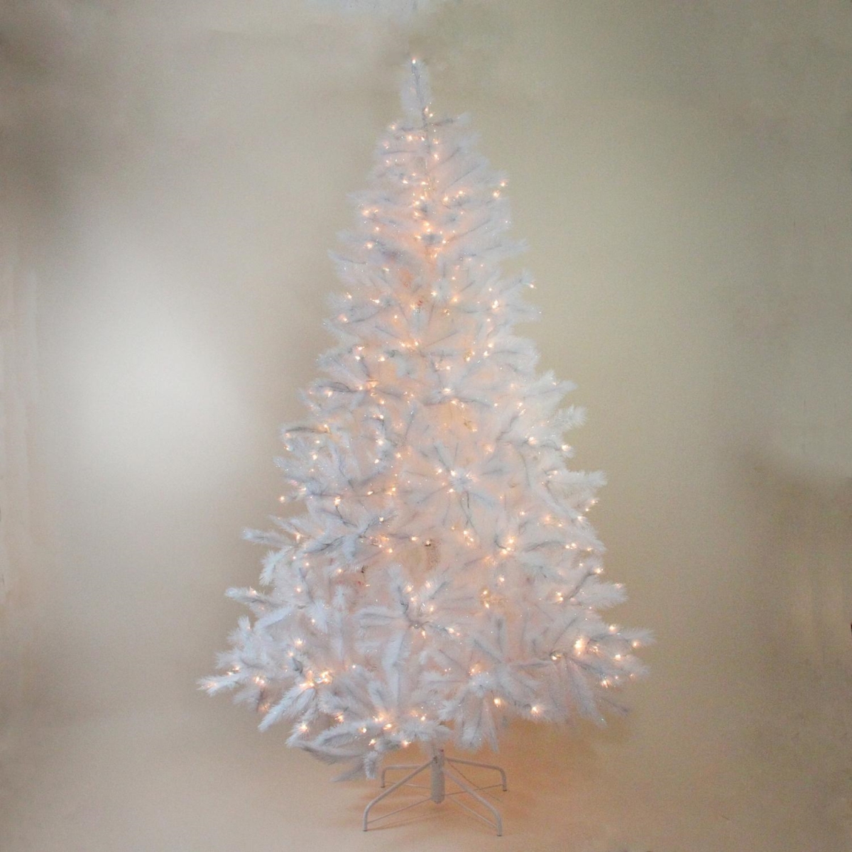 32621838 7.5 ft. x 55 in. White Alaskan Pine Artificial X-Mas Tree -  NorthLight