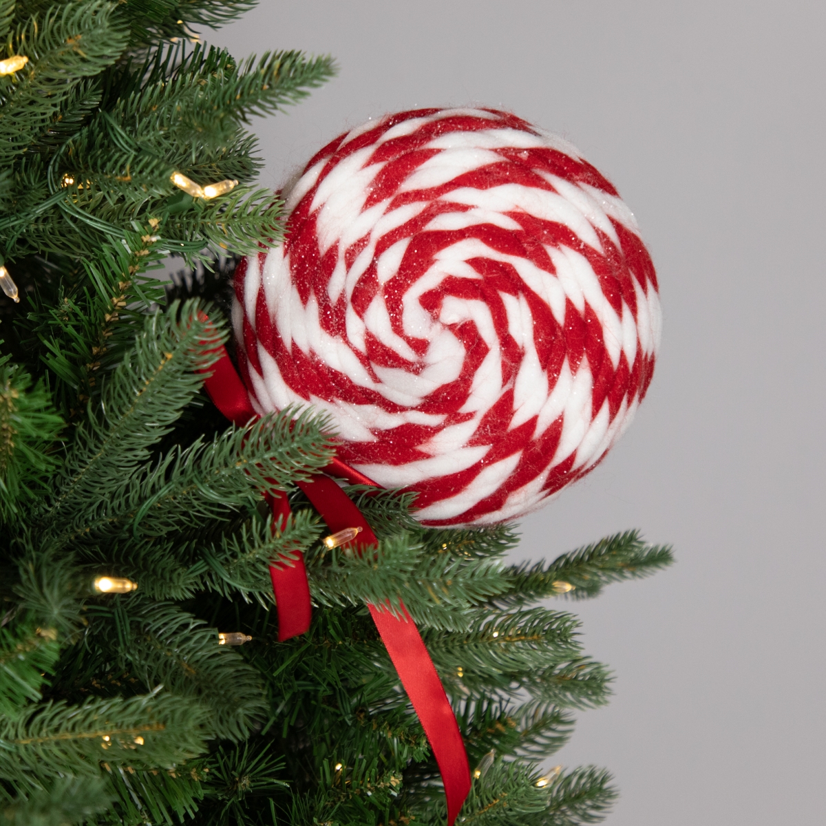35768221 19.25 in. Twisted Yarn Peppermint Lollipop Christmas Pick