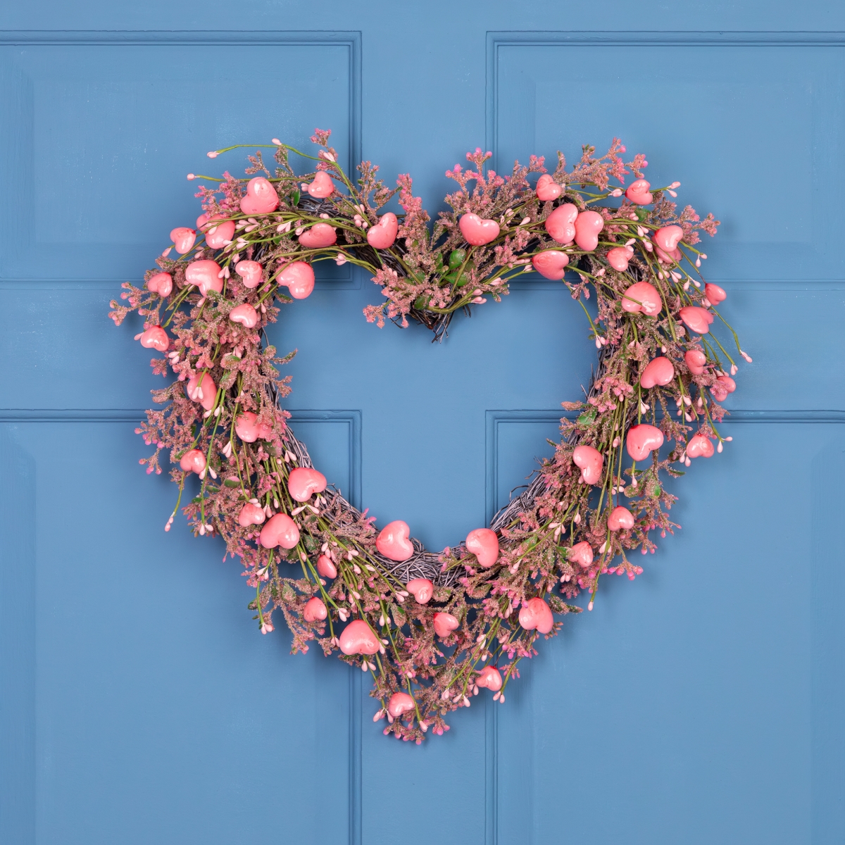 Picture of Northlight 35835149 18 in. Hearts & Rosebuds Artificial Heart Shaped Valentines Day Wreath - Pink