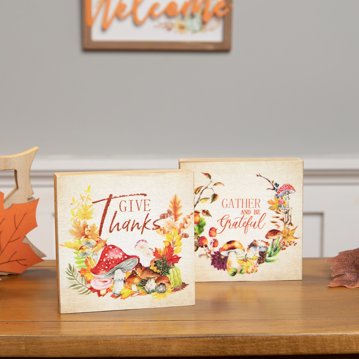 Picture of Northlight 35771134 4.75 in. Give Thanks & Be Grateful Fall Harvest Signs - Set of 2
