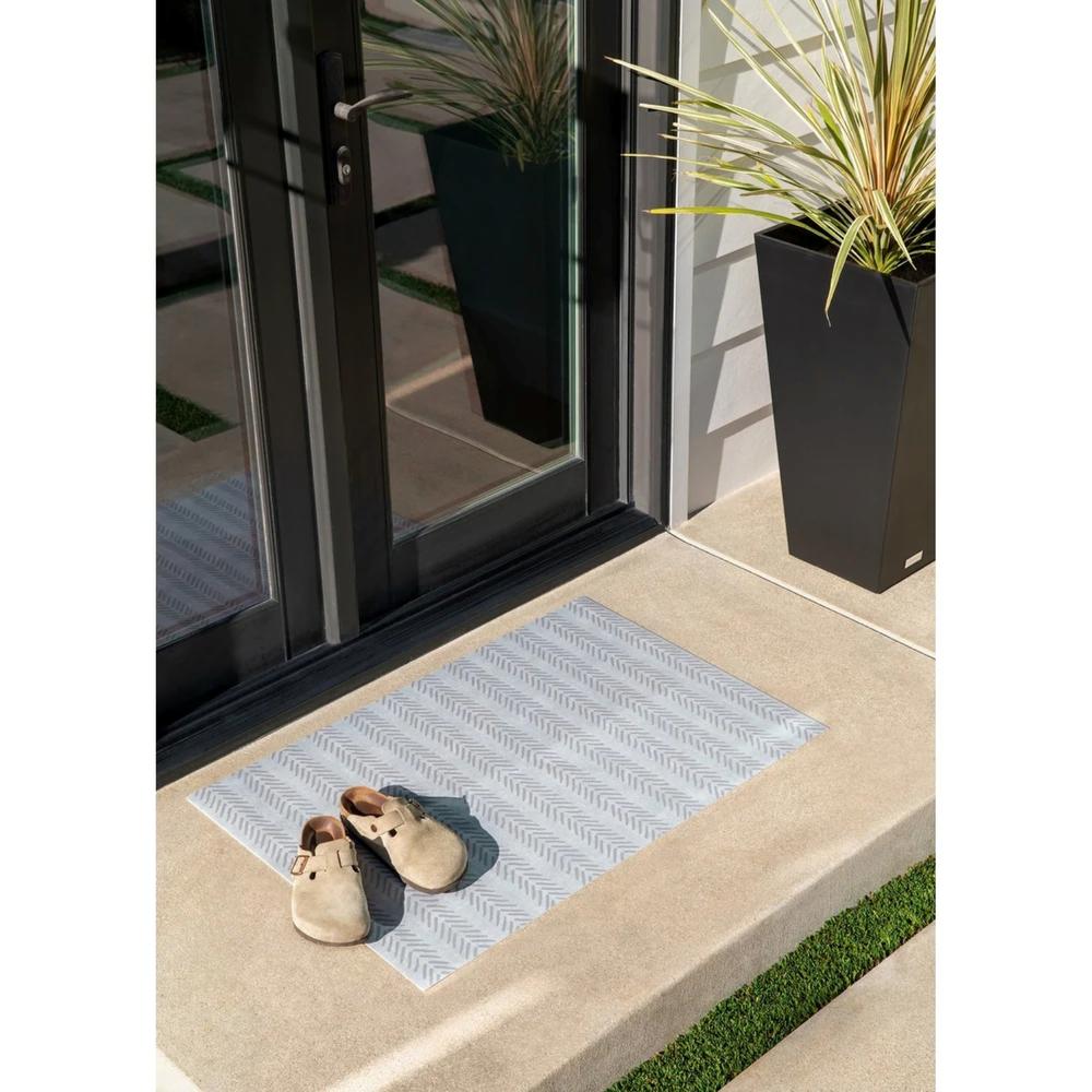36242241 Rectangular Chevron Outside Accent Rug - 24 x 36 in. - Gray