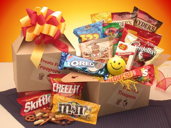 Picture of Gift Basket Drop Shipping 819102 Treats for Troopers Snack Package - Medium
