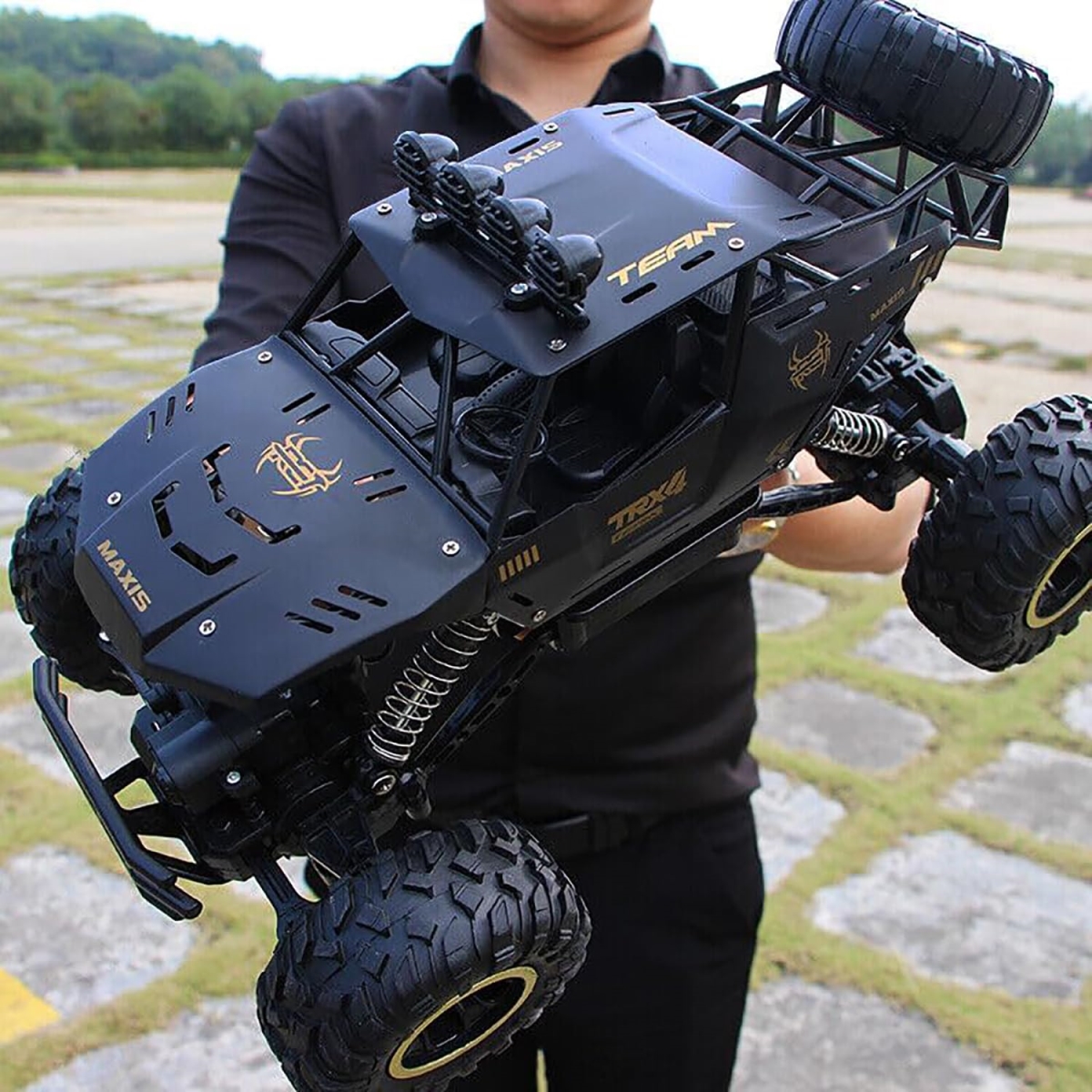 NT84183 1-12 Scale Off Road Truck Remote Control Car with Metal Shell & LED Headlights