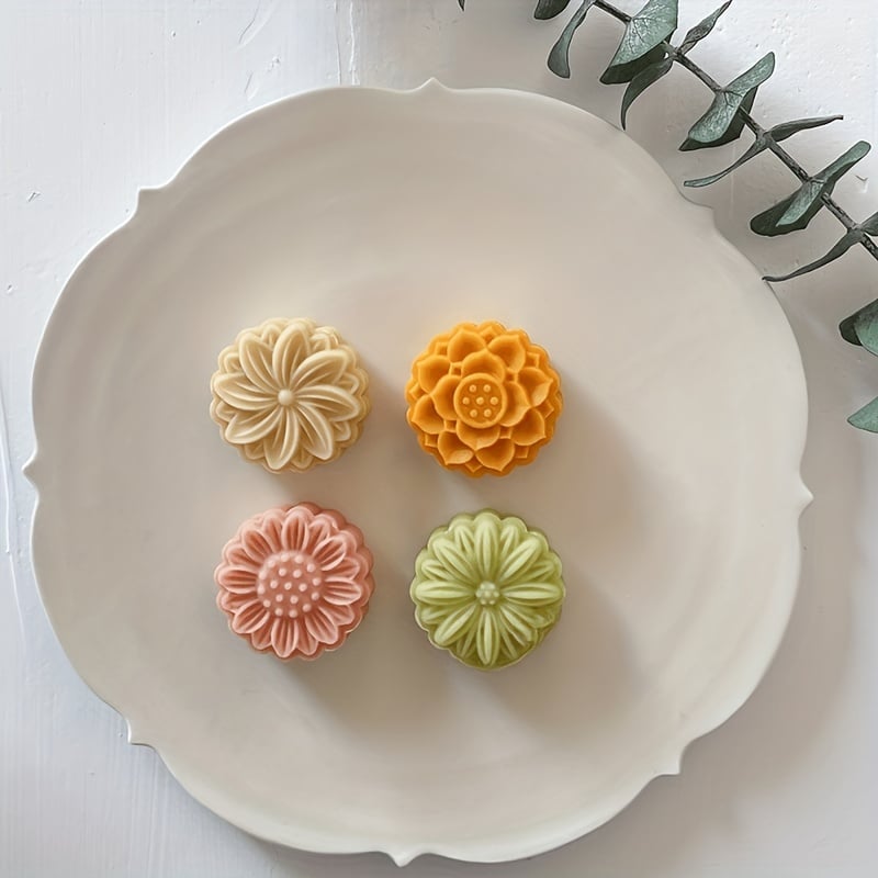 NT32601 Mini Flower Moon Cake Mold Set