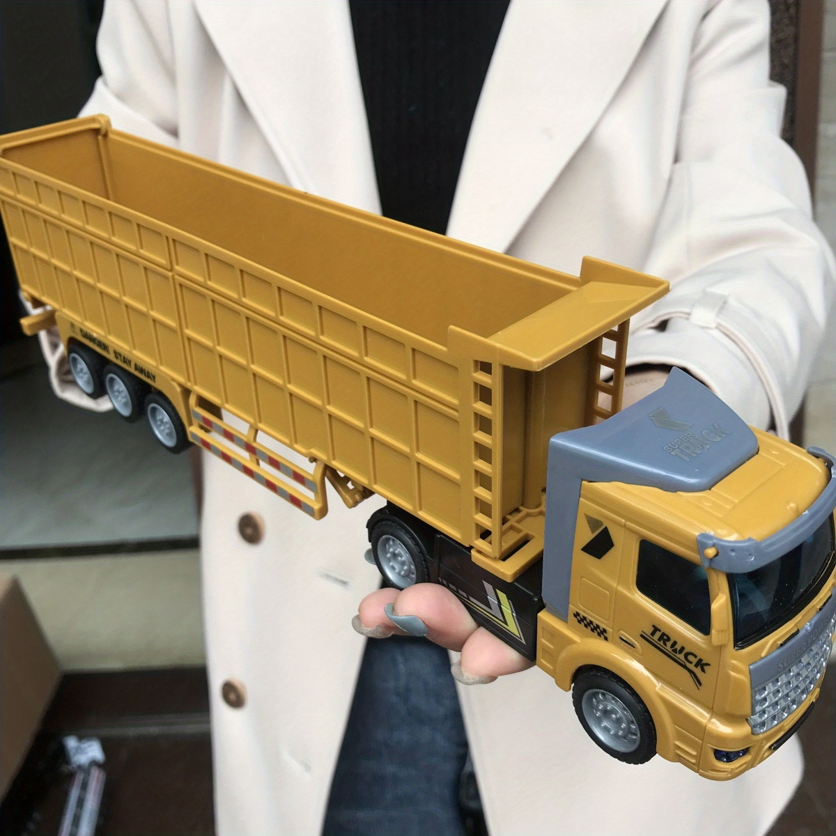 NT31718 Construction Vehicles Dump Trucks