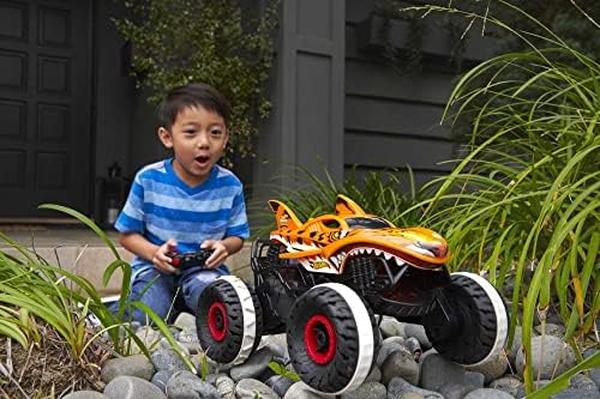 1-15 Scale Unstoppable Tiger Shark RC Monster Trucks