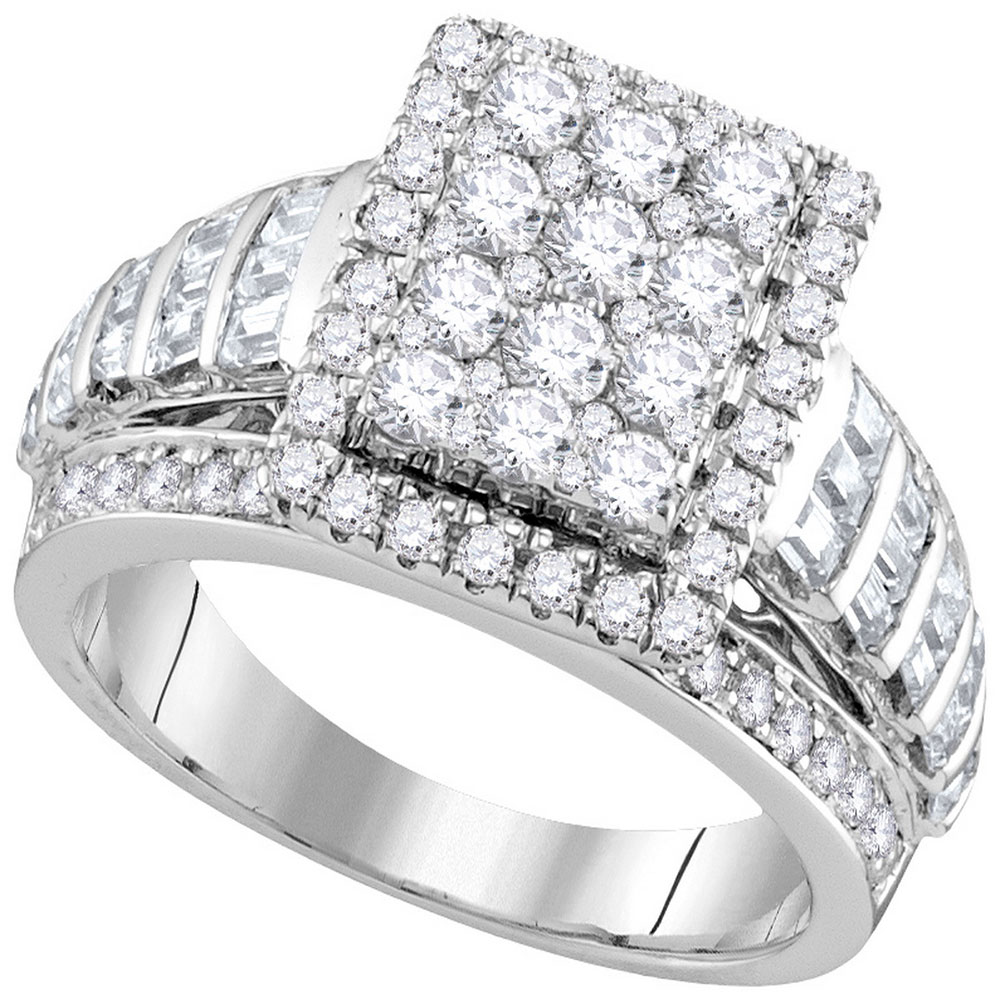 111833 7.05 g 10KT White Gold Round Diamond Cluster Bridal Engagement Ring - 2 CTTW - Size 7 -  GND