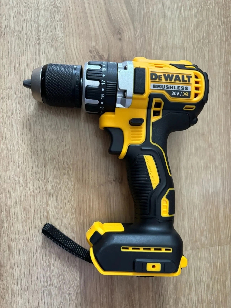 Picture of DEWALT Im8ssyu   DEWALT DCD796 20V 20 Volt MAX XR Brushless 1/2&apos; Hammer Drill Driver