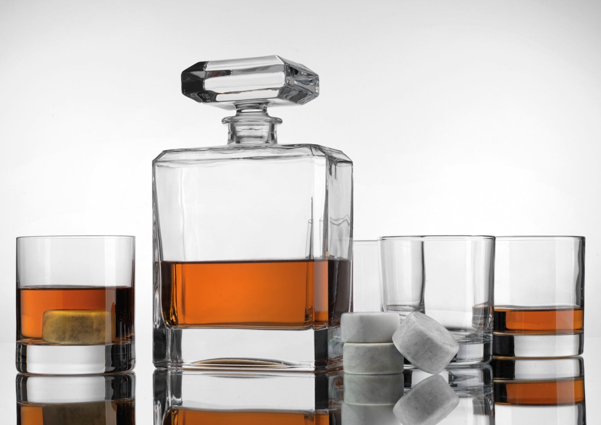 Picture of Godinger 27311 Chateau Bar 4 Double Old Fashion & 4 Stone Whiskey Decanter Set