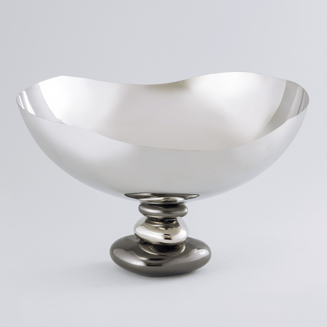 Picture of Godinger 51111 352 oz Pebble Gunmetal Flair Serving Bowl&#44; Silver