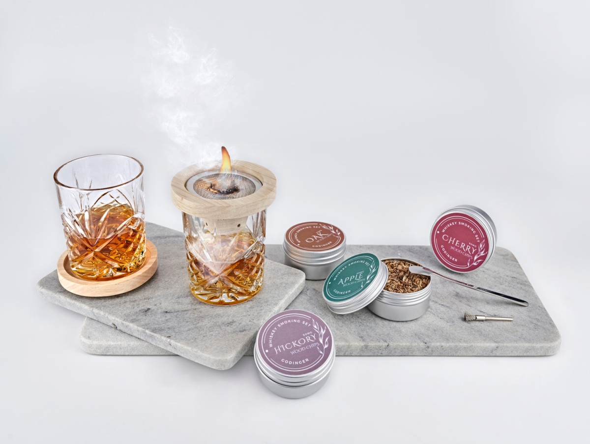 Picture of Godinger 28594 Dublin Crystal Whiskey Smoker Set - 9 Piece