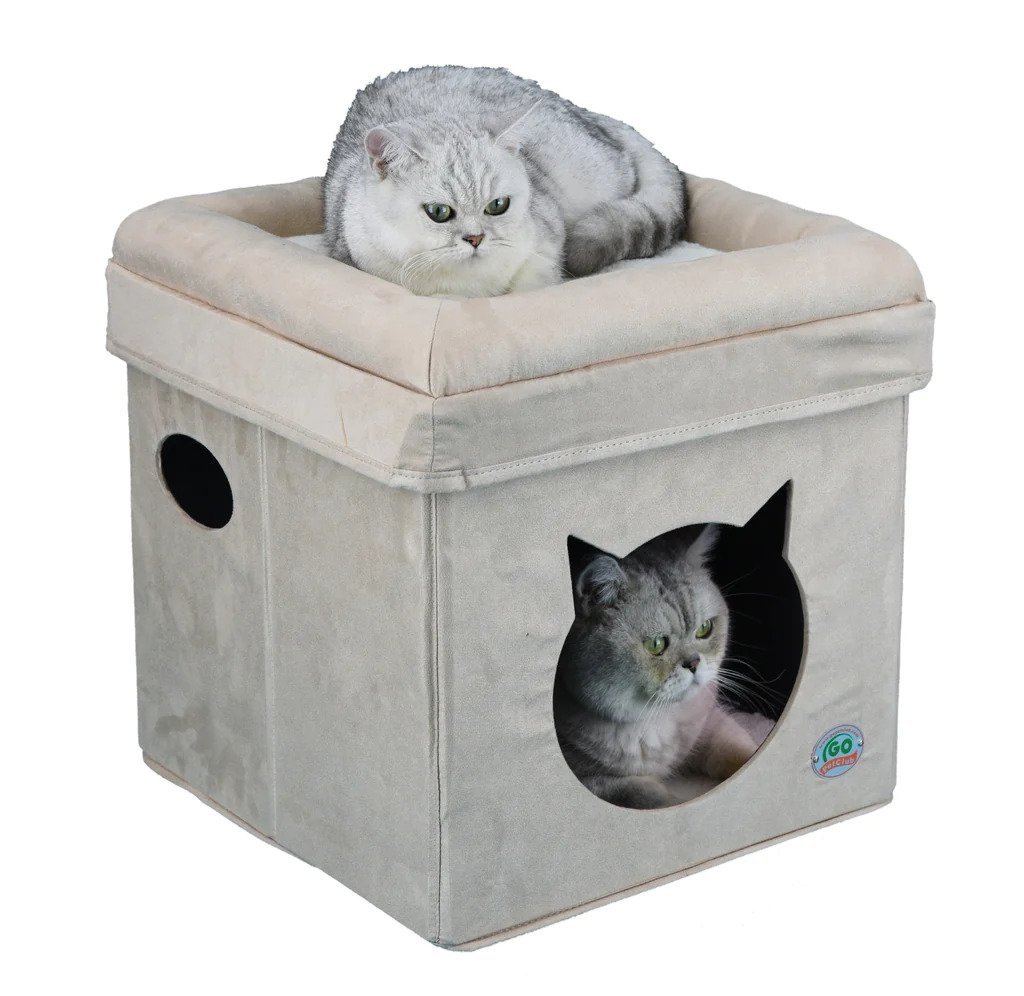 Picture of Go Pet Club F882 Comfy Cat Face Cube Cat Bed