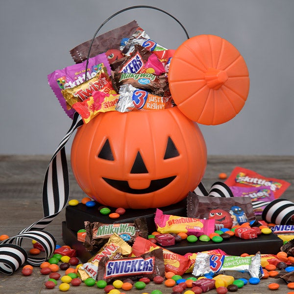 4753 No Tricks Only Treats Halloween Gift Baskets