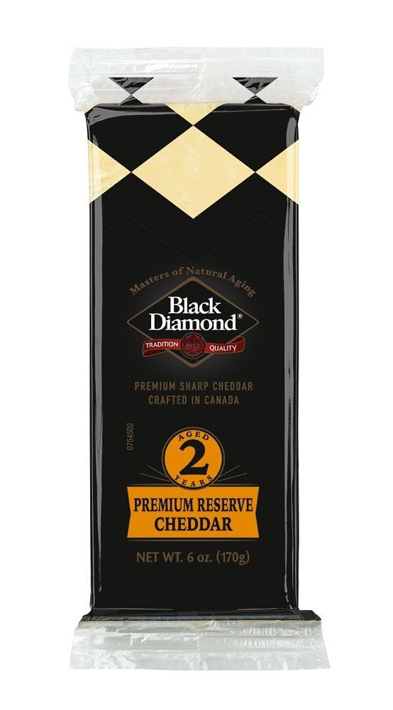 Picture of Black Diamond KHCH00253599 6 oz Aged 2 Years Premium Sharp Cheddar