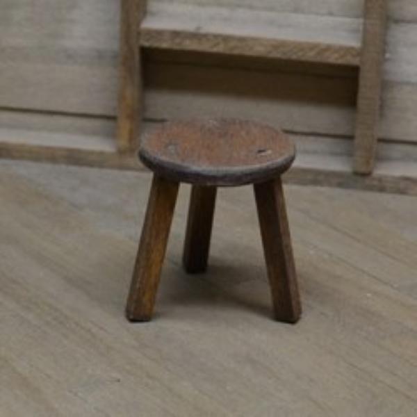 STT711 Milking Stool for Dollhouse Miniature