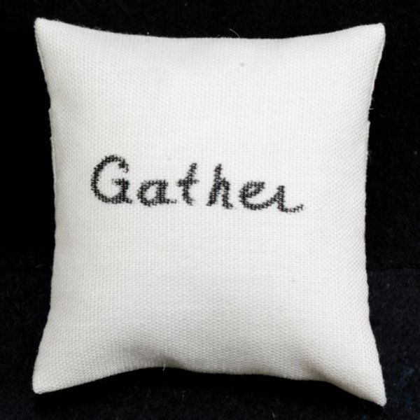 BB80036 Pillow for Dollhouse Miniature - Ecru Gather