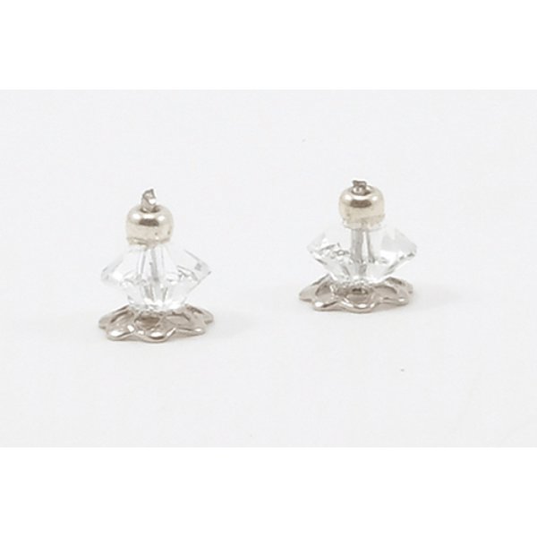 CB105 Salt & Pepper Shakers for Dollhouse Miniature
