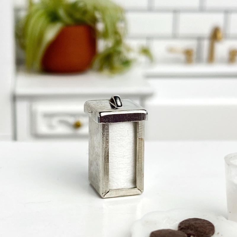 HR56042 Napkin Dispenser for Dollhouse Miniature