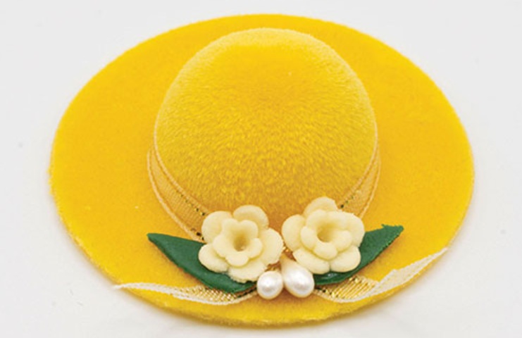 IM64002 Yellow Hat with Flowers for Dollhouse Miniature