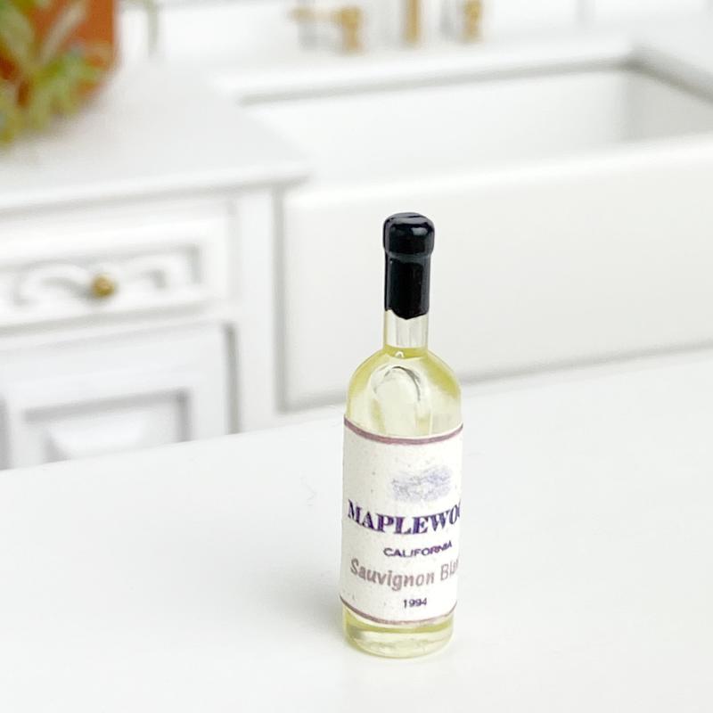 HR53935 Maplewood Sauvignon for Dollhouse Miniature