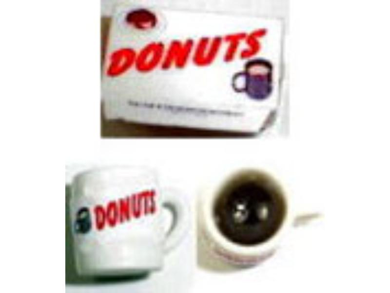 HR59975 0.5 in. Donut Box & Coffee Mug for Dollhouse Miniature