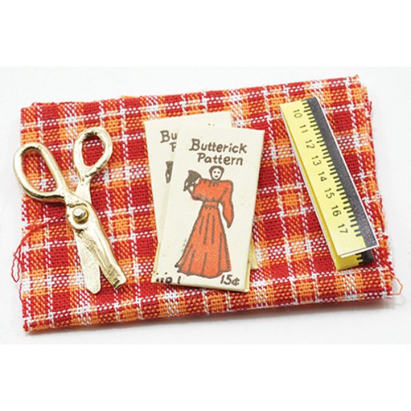 IM65226 Fabric, Measuring Tape, Pattern & Scissors for Dollhouse Miniature - Red Plaid