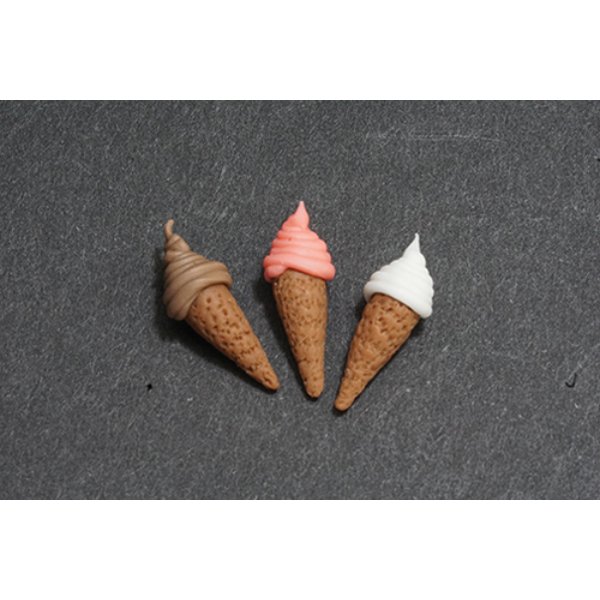 IM65313 Soft Serve Ice Cream Cones for Dollhouse Miniature - 3 Piece