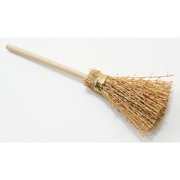 IM65316 1-2 Scale Broom for Dollhouse Miniature