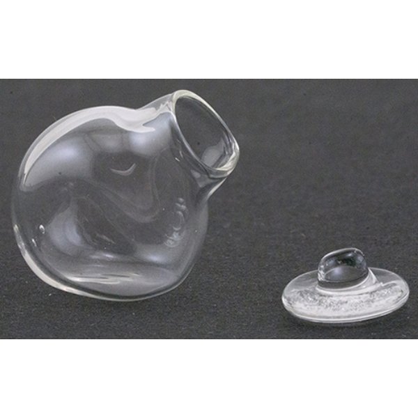 IM65569 Candy Jar with Glass Lid for Dollhouse Miniature