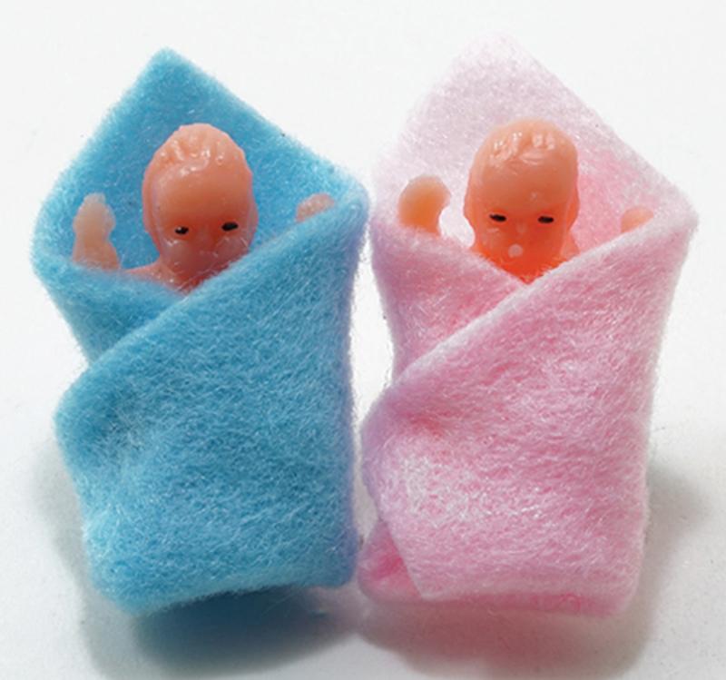 IM65006 Babies in Blanket for Dollhouse Miniature, 2 Piece