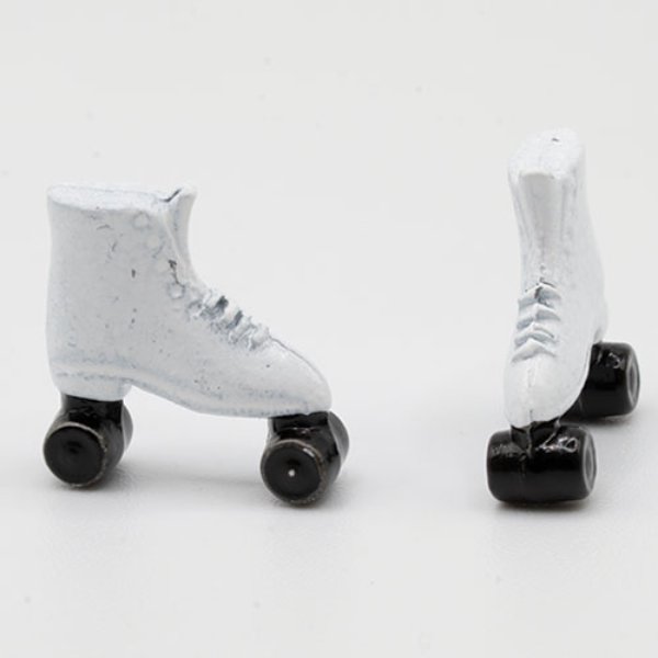 IM65120 Roller Skates for Dollhouse Miniature - White - Pack of 2