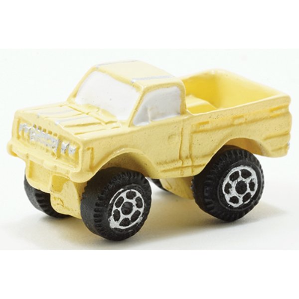 IM65411 Yellow Truck for Dollhouse Miniature