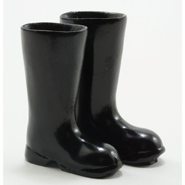 IM65602 Black Rubber Boots for Dollhouse Miniature