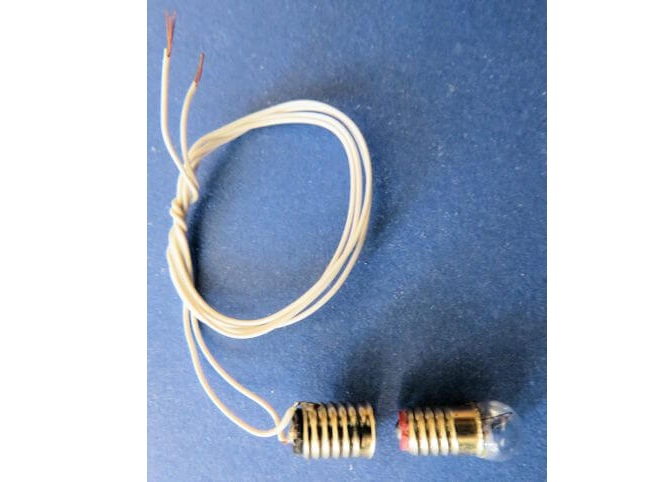 CRS1025 Pea Bulb Base Socket with Wire Lead without Bulb for Dollhouse Miniature