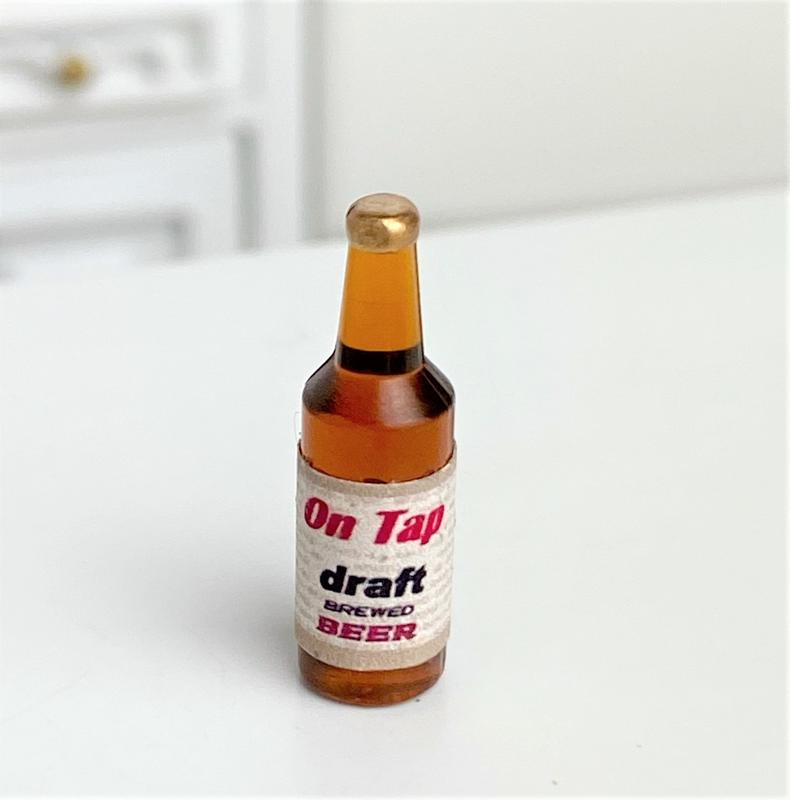 HR53943 On Tap Draft Beer for Dollhouse Miniature