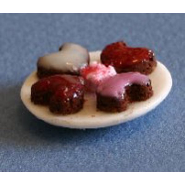 RND22 Cakes for Dollhouse Miniature - Mini Hearts