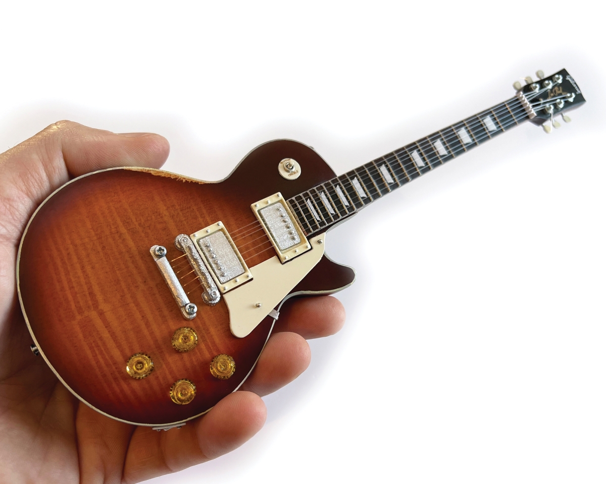 Picture of Axe Heaven 1215601 Billy F Gibbons Aged Pearly Gates Gibson Les Paul Mini Guitar Model