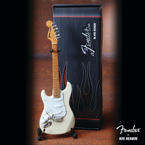 Picture of Axe Heaven 141564 Fender Stratocaster with Reverse Headstock for Leftys