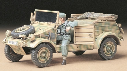 TAM35213 0.028 German Kubelwagen Type 82 Military Model Kit