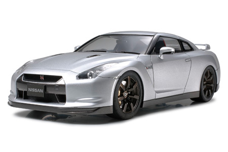 TAM24300 0.041 Nissan GTR Scale Kit