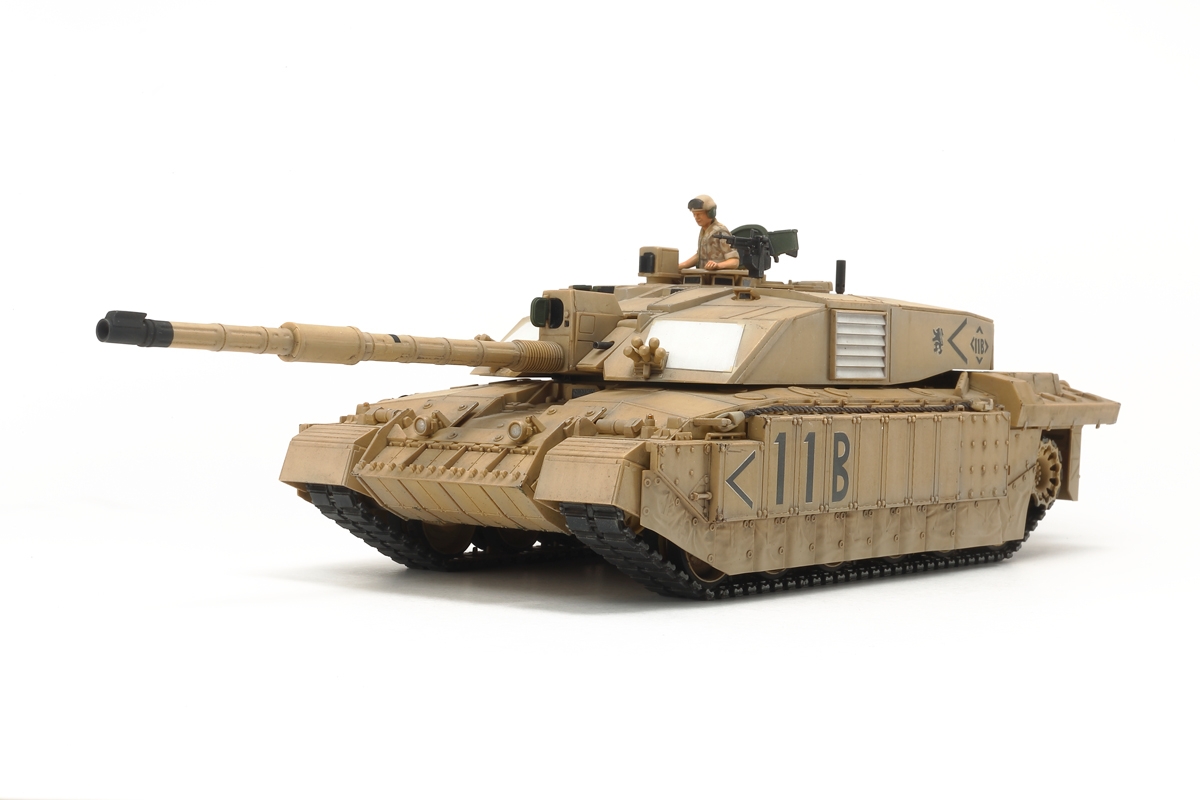 TAM32601 1-48 British Tank Challenger 2 Plastic Model Kit