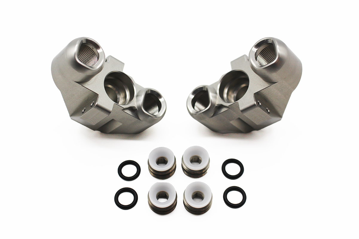 RCE1981 Aluminum Front Steering Blocks Steering Knuckles for Toys Accessories