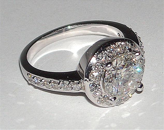 Picture of Harry Chad Enterprises 12857 2.51 CT F VS1 & VVS1 Solitaire Round Diamond Pave Ring