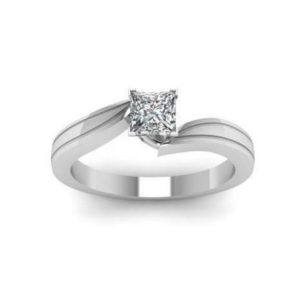 Picture of Harry Chad Enterprises 34670 Solitaire Princess Cut 1.01 CT Diamonds Anniversary Ring, Gold - Size 6.5