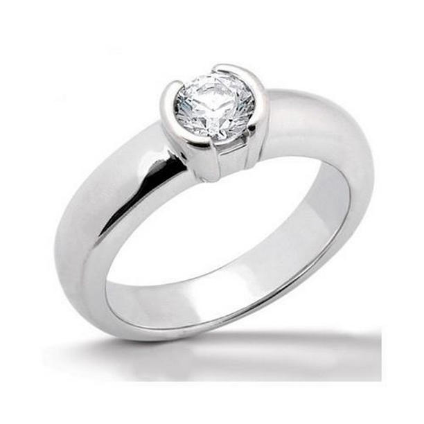 3946 1.01 CT Diamond Solitaire Ring, 14K White Gold - Size 6.5