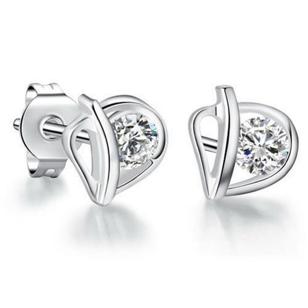 50712 2 CT Heart Style Round Cut Diamonds Stud Earring